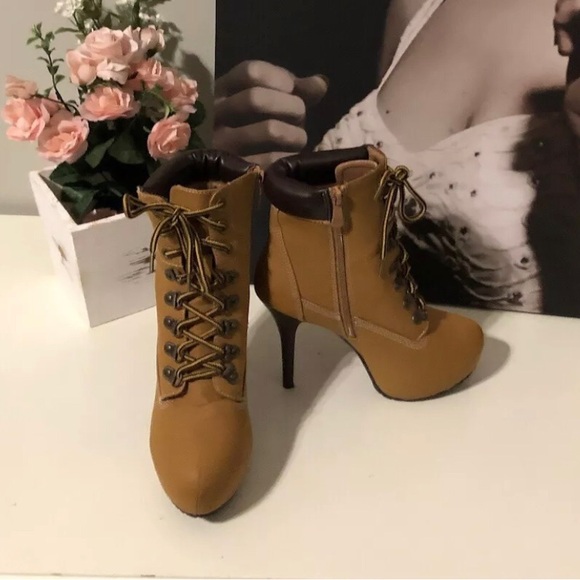 Wet Seal ~ Tan Ankle Boot Stiletto~ size 6 - Picture 1 of 16